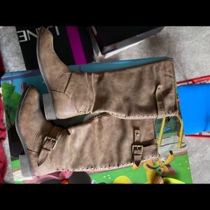 Brown boots-Shi worn once